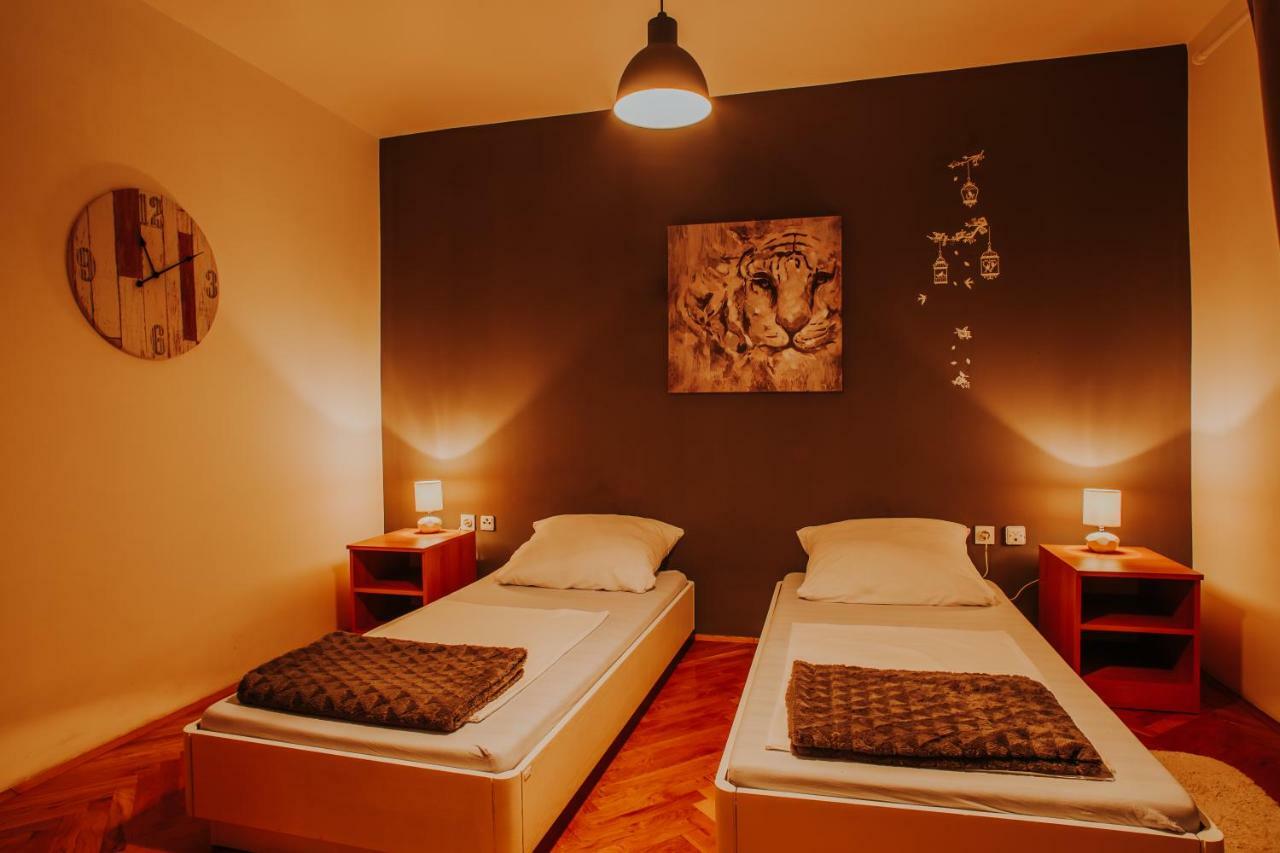 Apartmani Marin Vukovar Ngoại thất bức ảnh